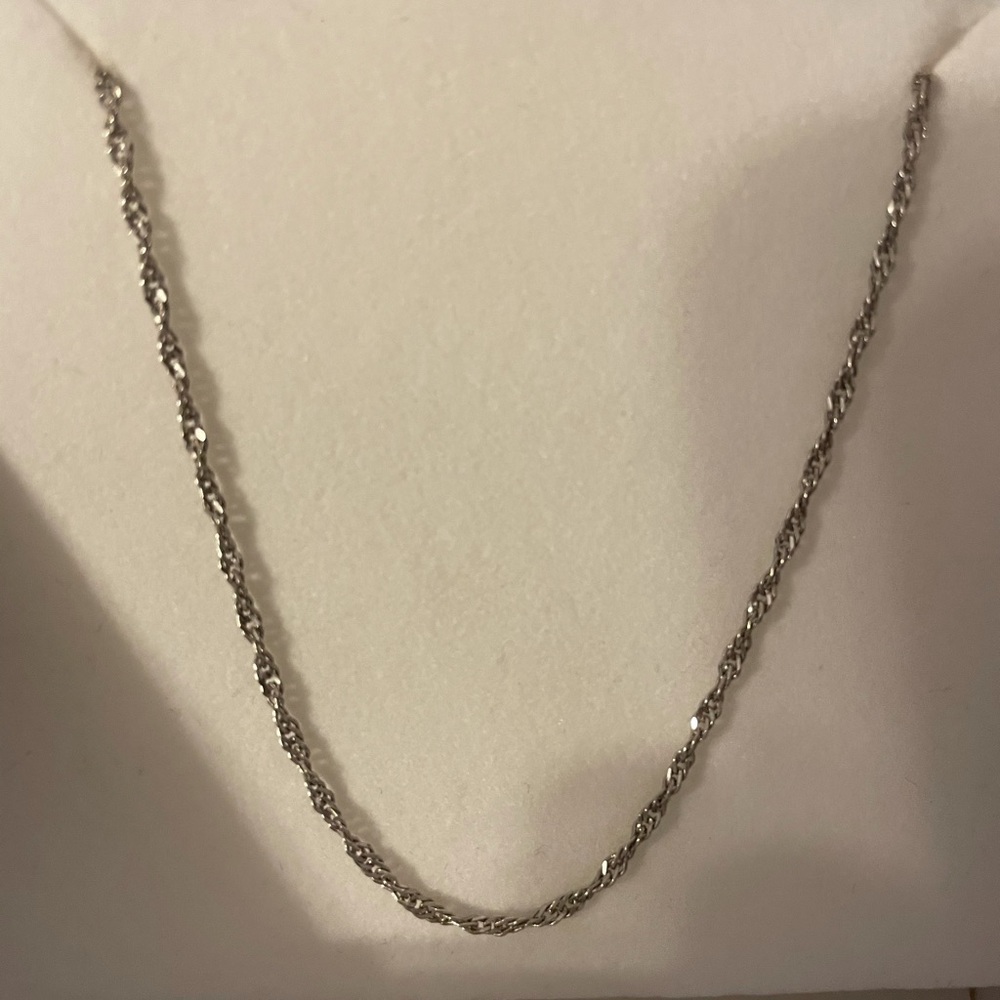 18in” necklace, from pagoda, brand new, never worn
